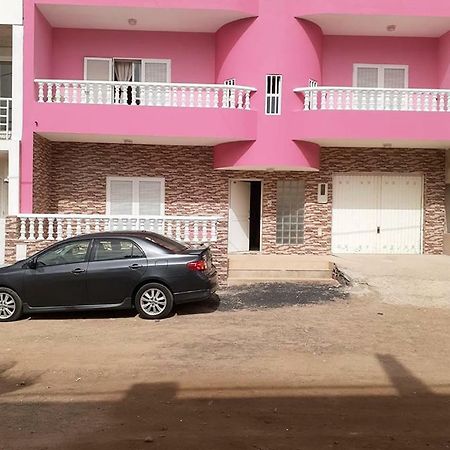 Rooming House Espargos Luaran gambar